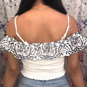 Navy blue and white top 🤍